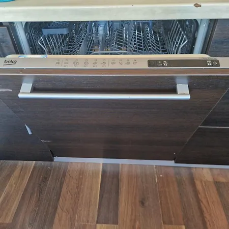 Cosy With Air-conditioning, Self Check-in *