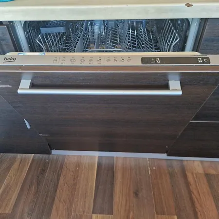 Cosy With Air-conditioning, Self Check-in *